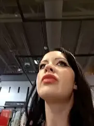 EVILYN webcam model stream image