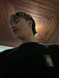 AlexanderCollman2 webcam model stream image