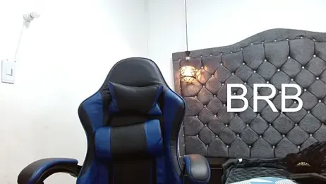 luka_big18 webcam model stream image