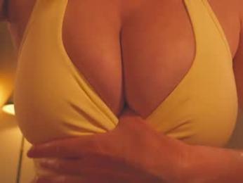 saltedhoney webcam model stream image