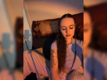 Italianka webcam model stream image