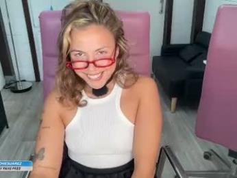 alondra_on_fire webcam chaturbate model stream image
