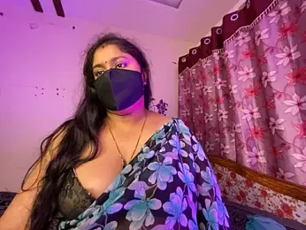 LouleyRanii webcam model stream image