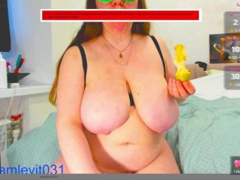 office_online_ webcam model stream image