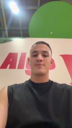 LeoDelvey_ webcam model stream image