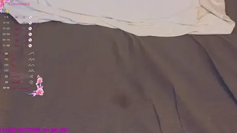 Hollara_Bangg webcam model stream image