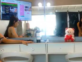 petitestrawberry18 webcam model stream image