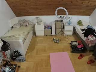 voyeurcam-julmodels-greybed-3 webcam model stream image