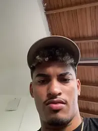 Boys-party webcam model stream image