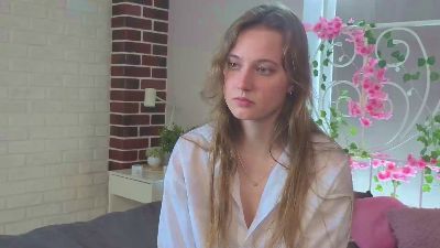 LynneRencher webcam model stream image