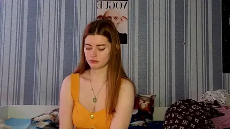 EmiliaCouple webcam model stream image