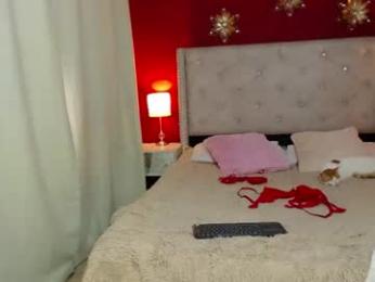 kim_and_mia webcam model stream image
