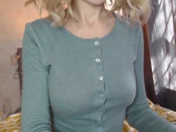 NoraSweet webcam model stream image