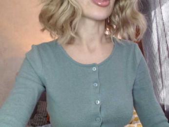 NoraSweet webcam model stream image