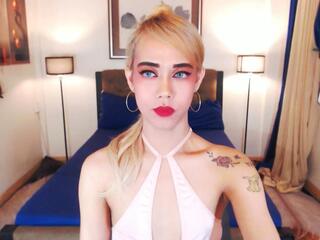 Precious Asia webcam model stream image