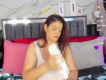 lady_lucy69 webcam model stream image