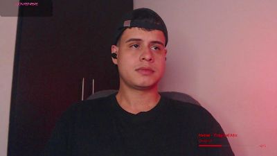 matt_reinold1 webcam model stream image