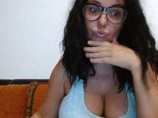 hoterikka webcam model stream image