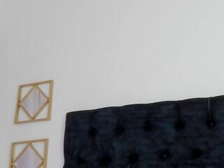 Miia Foxx webcam model stream image