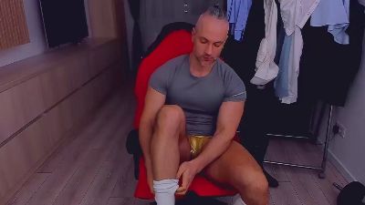 MarisMuscle webcam model stream image