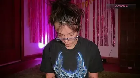 GennaJames webcam model stream image