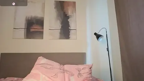 elfinvibes webcam model stream image