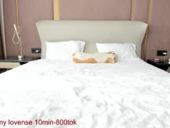 carolinaherera webcam chaturbate model stream image