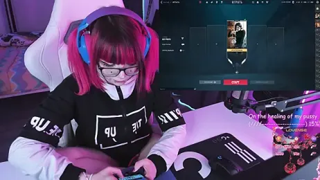 Yumi_Youkai webcam stripchat model stream image