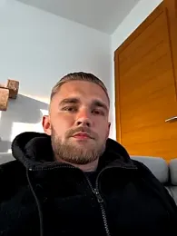 Benjamiinlt webcam model stream image