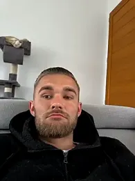 Benjamiinlt webcam model stream image