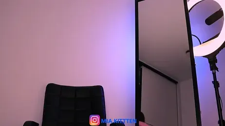 mia_kittten webcam stripchat model stream image