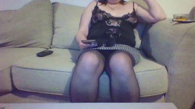 dogginguk1 webcam model stream image