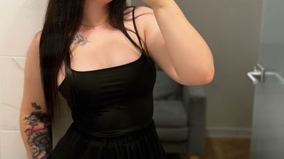 Olechka webcam model stream image