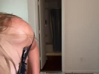 honeyyy95 webcam model stream image