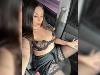 -Hennessy- webcam model stream image