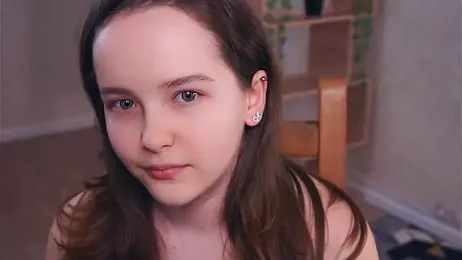 LeighaKind webcam stripchat model stream image