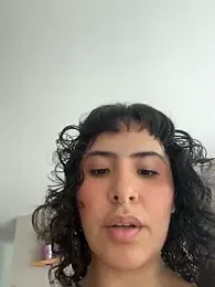 SugarTroubl33 webcam model stream image