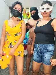 Family02 webcam model stream image