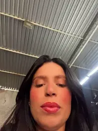 Rafaellaz webcam model stream image