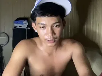 YourcumBoy77 webcam model stream image