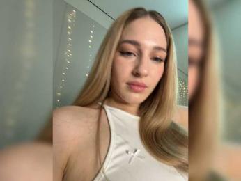 VictoriaBix webcam model stream image