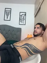 Maximiliano_ford webcam stripchat model stream image