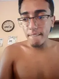 juninhoul webcam stripchat model stream image