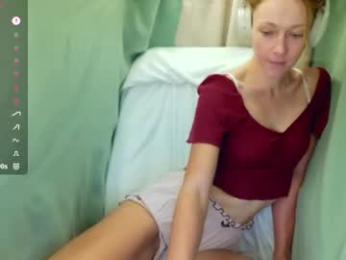 its_lily webcam model stream image