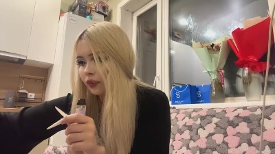 NuSpieler webcam cam4 model stream image