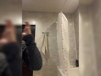 LittleDelora webcam bongacams model stream image