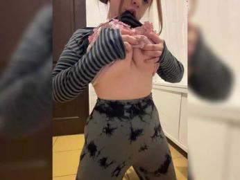 LittleDelora webcam model stream image