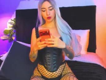 naugthymila3 webcam model stream image