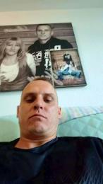 Per37 webcam model stream image