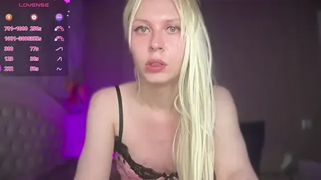 _evielle_ webcam model stream image